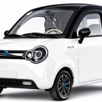 NELIO R4 NOVA LFP 130 | 45km/h Microcar Kabinenroller 4-Rad Elektroauto SIDE BY SIDE Mopedauto | LiFePo4-Lithiumbatterie Reichweite bis zu 130km mit Heckklappe | Weiß